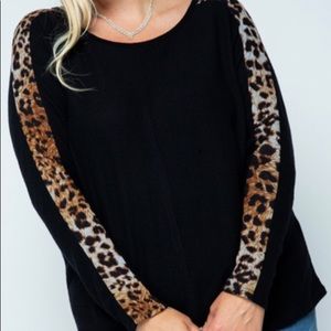 ANIMAL PRINT DOLMAN LONG SLEEVE TOP
